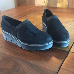 Black Comfort collection shoes . Worn once size 8